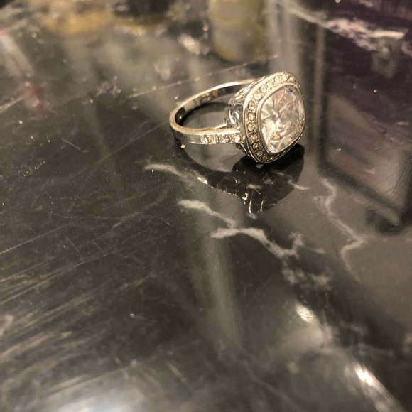 Beautiful Ring/ like David Y!….. - Picture 6 of 11